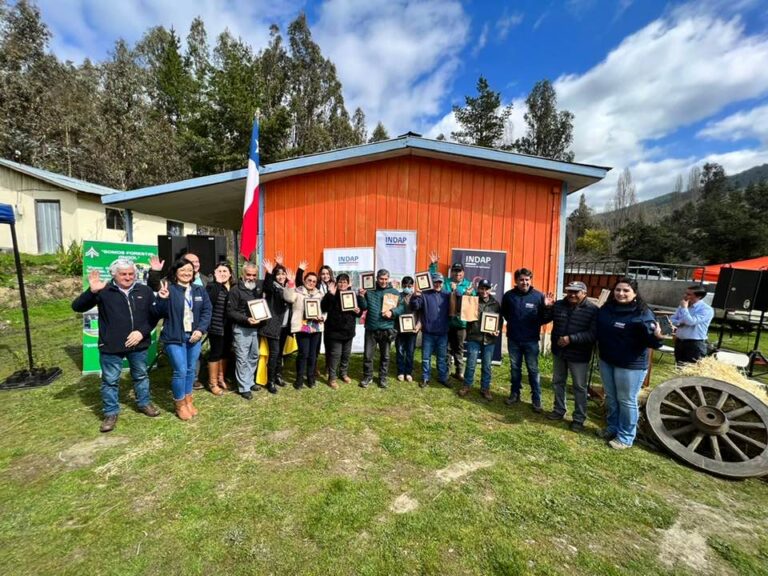 Actividad de reconocimiento a los Agricultores